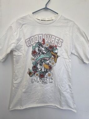 Good Vibes Oversized Graphic T-Shirt – White – Floral Mushroom Dragon Size S